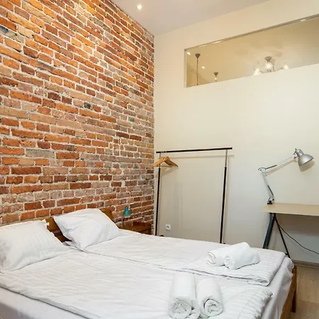Apartman Rentplanet - Apartament Brzozowa