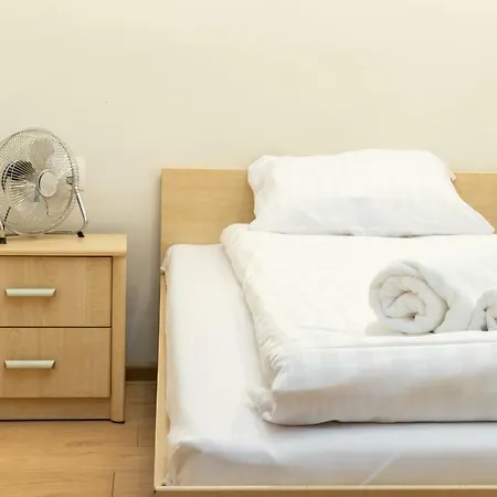Apartman Rentplanet - Apartament Brzozowa