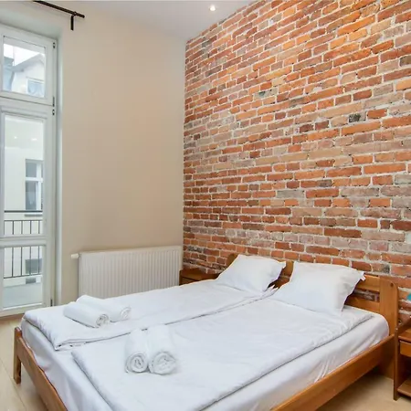 Rentplanet - Apartament Brzozowa