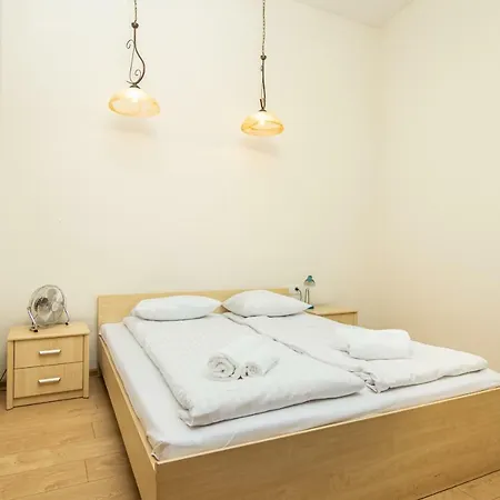 Rentplanet - Apartament Brzozowa